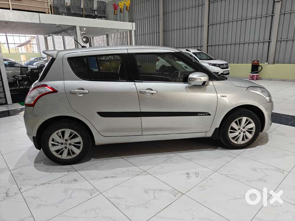 Maruti Suzuki Swift 2018 Zxi Plus, 2016, Petrol