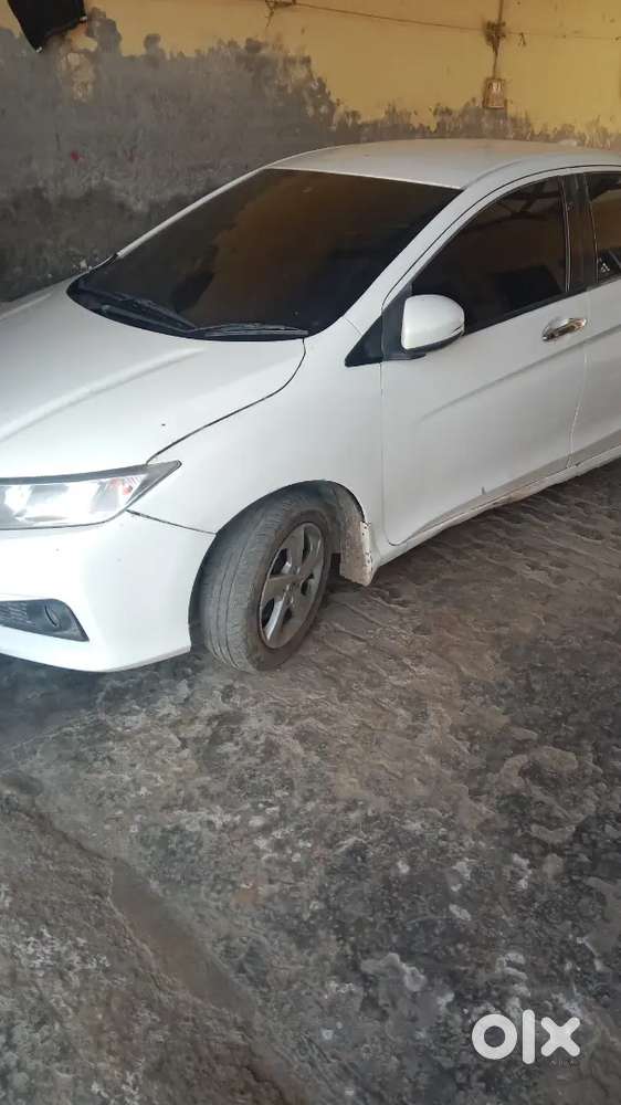 Honda City 2017 Cng & Hybrids 80000 Km Driven