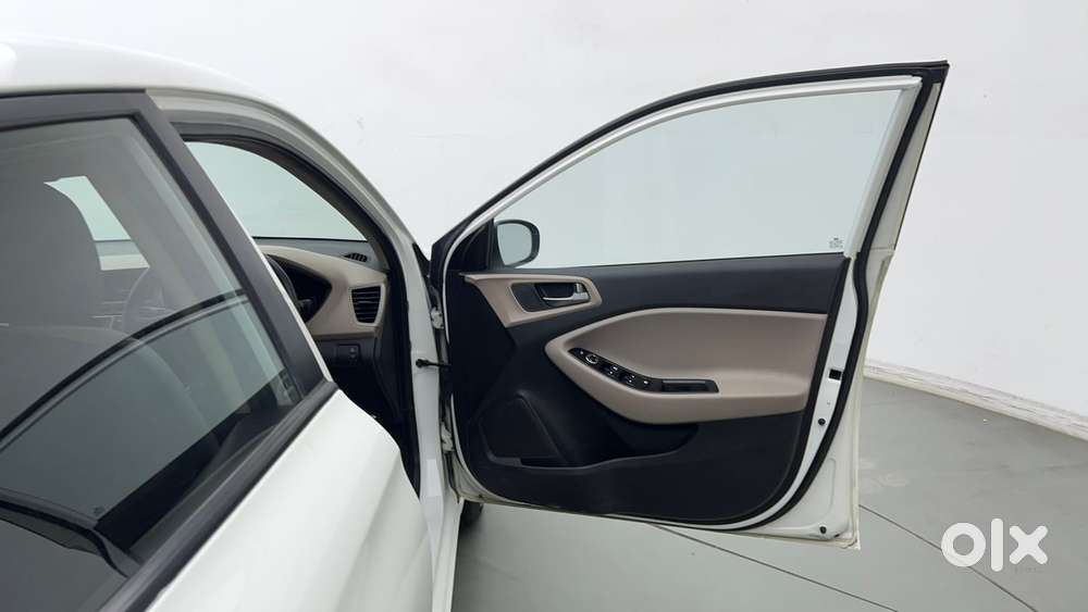 Hyundai Elite I20 [ ] 1.2 Sportz, 2015, Petrol