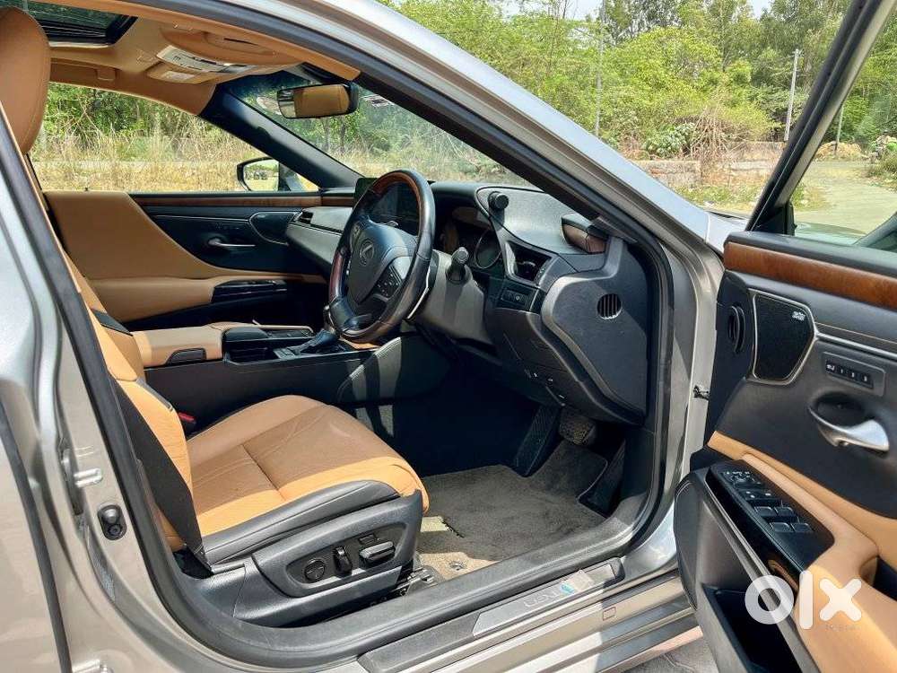 Lexus Es 300h Luxury, 2022, Petrol