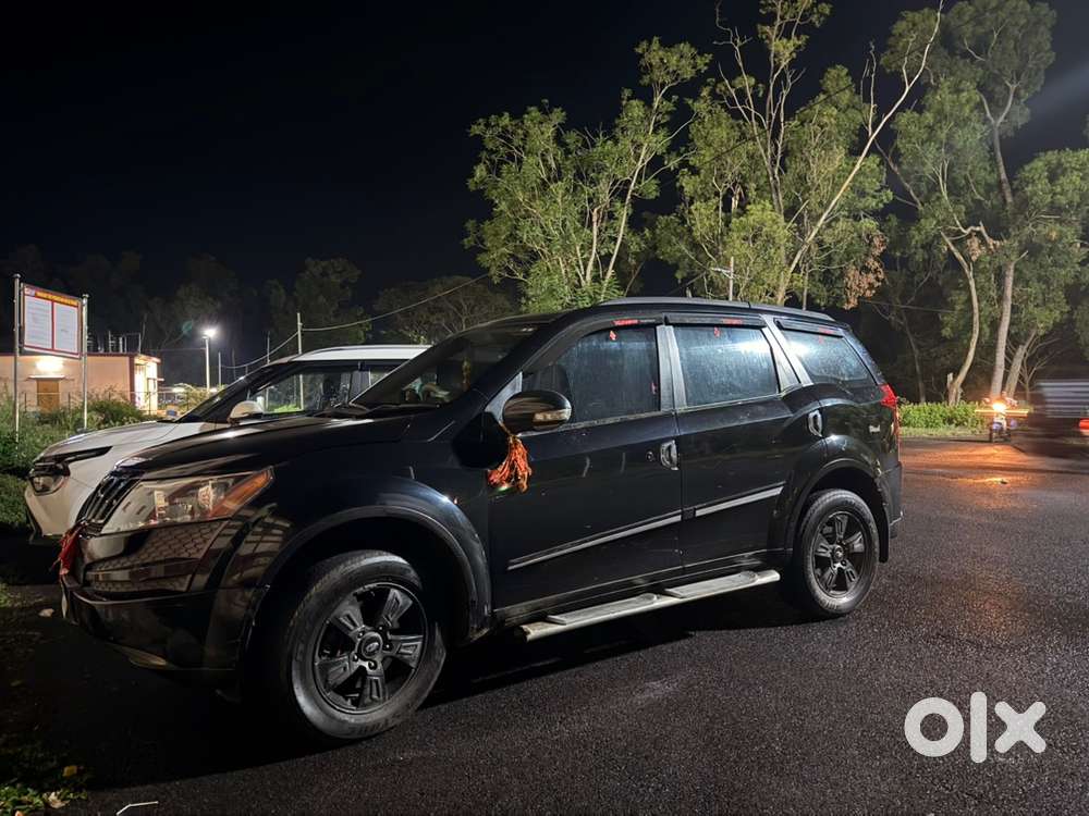 Mahindra Xuv500 Diesel 2014    Geunuine Running And Car Is In Mint Con