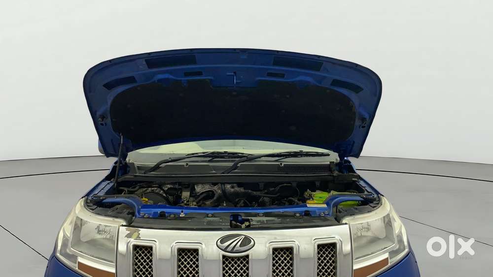 Mahindra Tuv 300 T8 Amt, 2016, Diesel