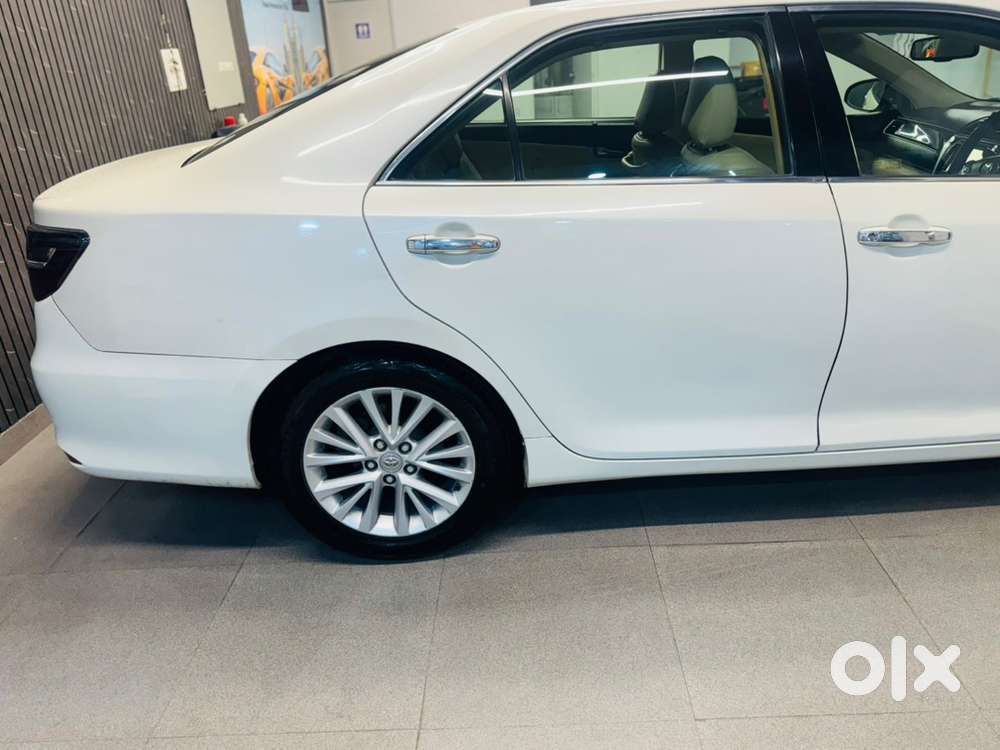 Toyota Camry Hybrid 2017
