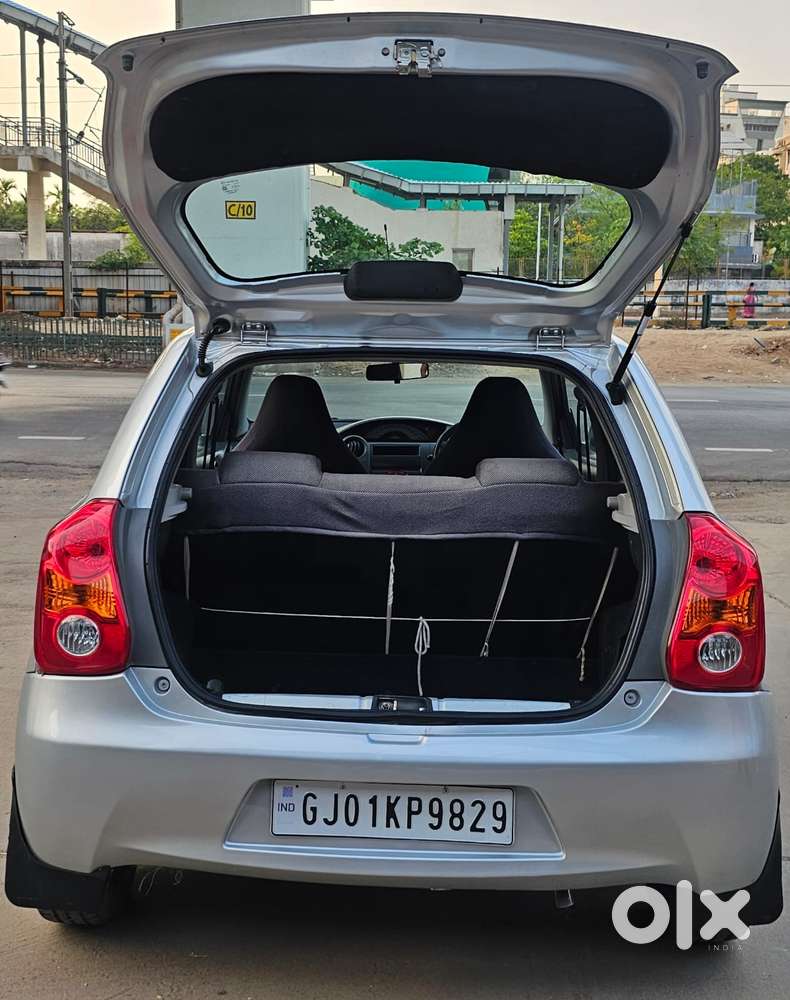 Toyota Etios Liva 2011-2012 G, 2012, Petrol