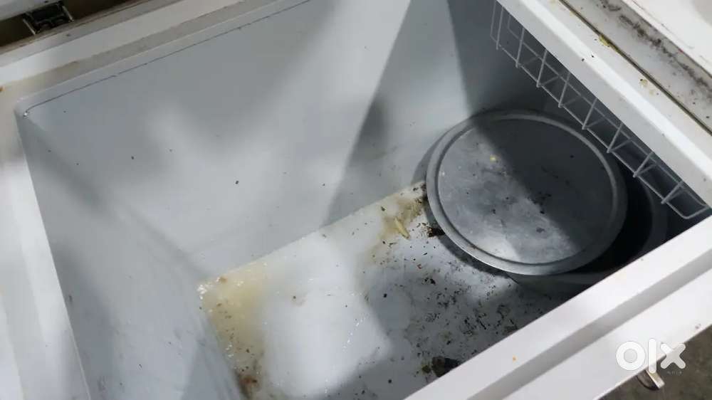 Deep freezer