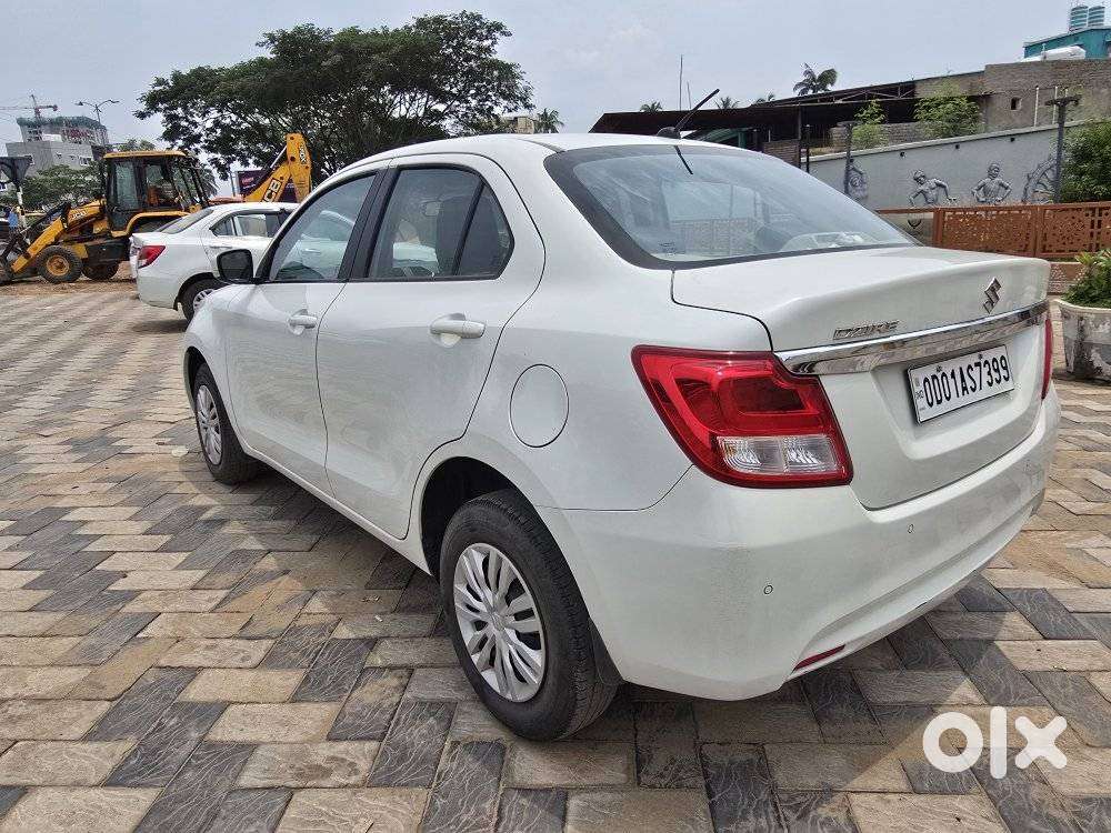 Maruti Suzuki Swift Dzire 1.3 Vxi, 2023, Petrol