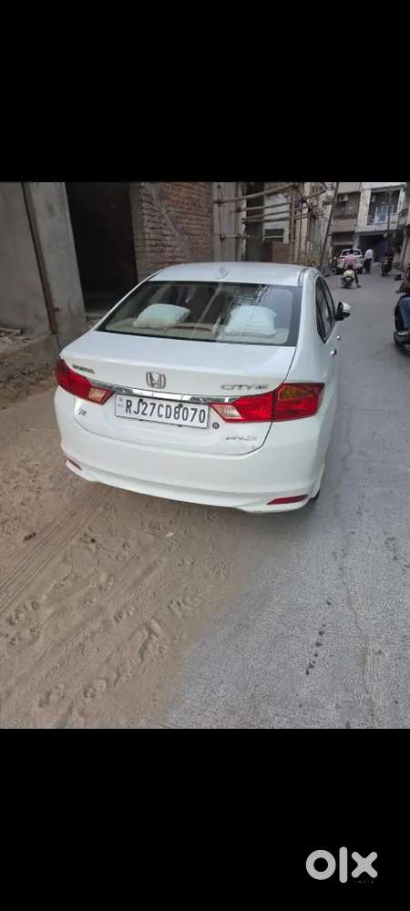 Honda City 1.5 V 2014