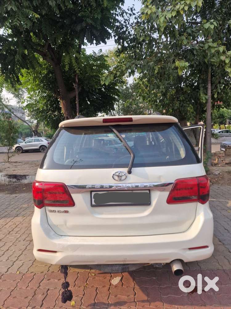Toyota Fortuner Diesel 2012