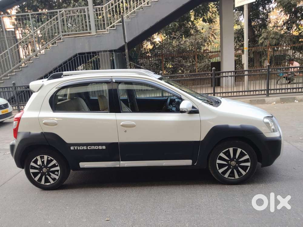 Toyota Etios Cross 1.2l G, 2015, Petrol