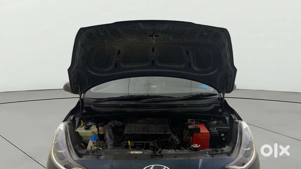 Hyundai Grand I10 Nios Sportz 1.2 Kappa Vtvt Dual Tone, 2020, Petrol