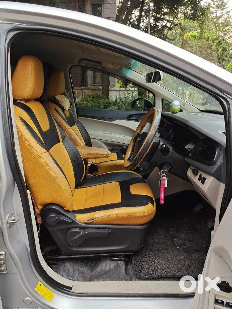 Mahindra Marazzo M4 8str, 2019, Diesel