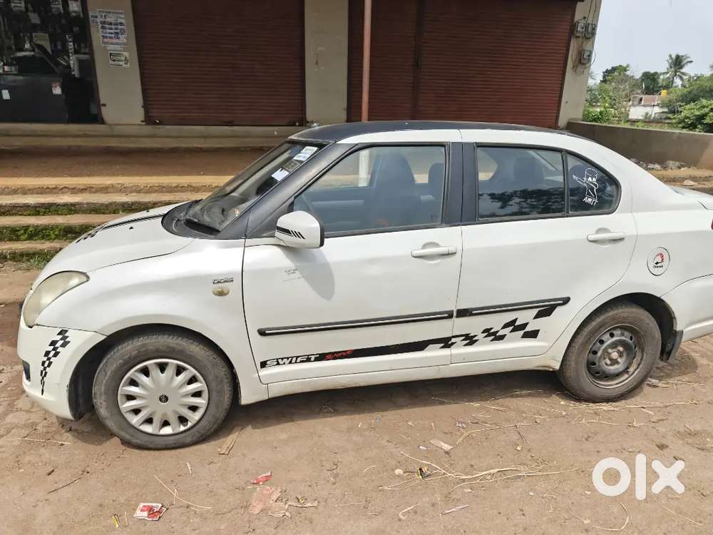 Maruti Suzuki Dzire 2011 Petrol