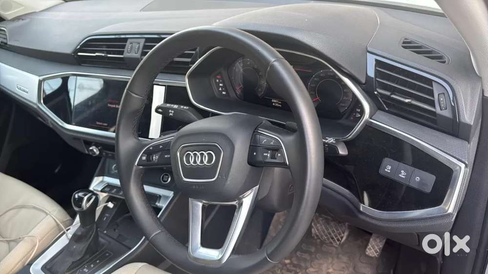 Audi Q3 40 Tfsi Premium Plus, 2025, Petrol