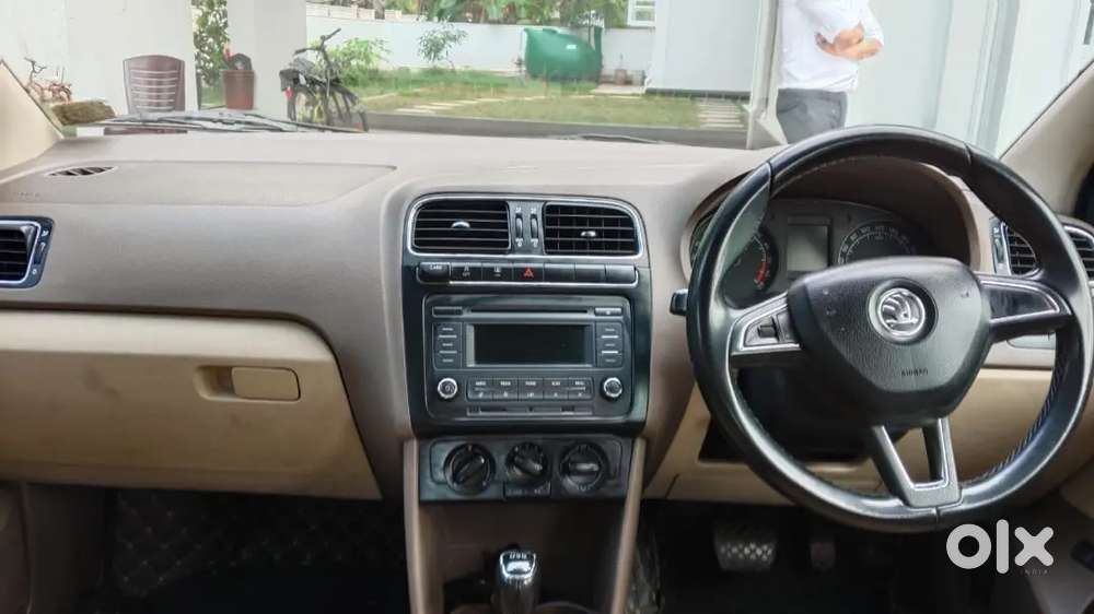 2016 Automatic Skoda Rapid 2016