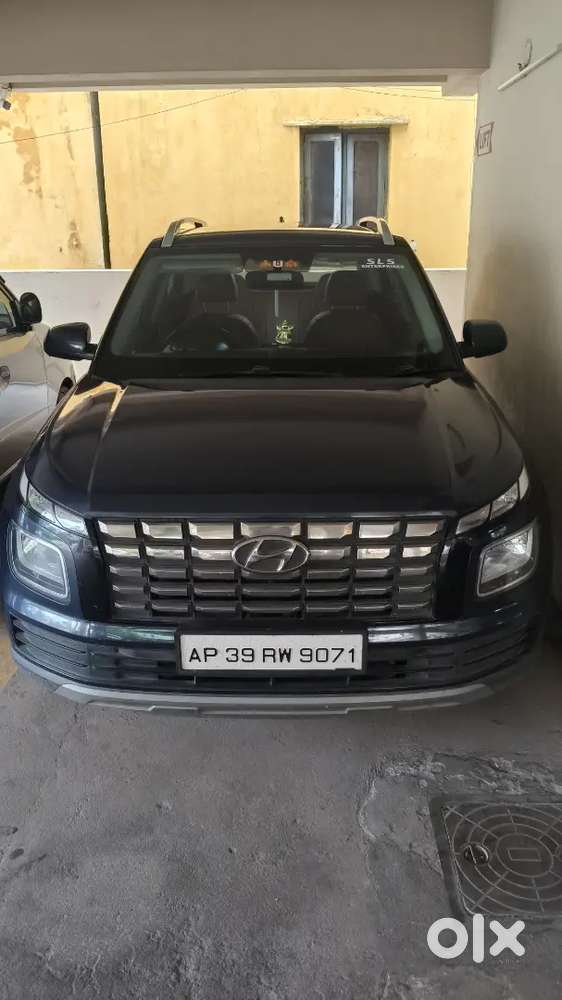 Hyundai Venue 1.2 S 2023 Petrol Manual