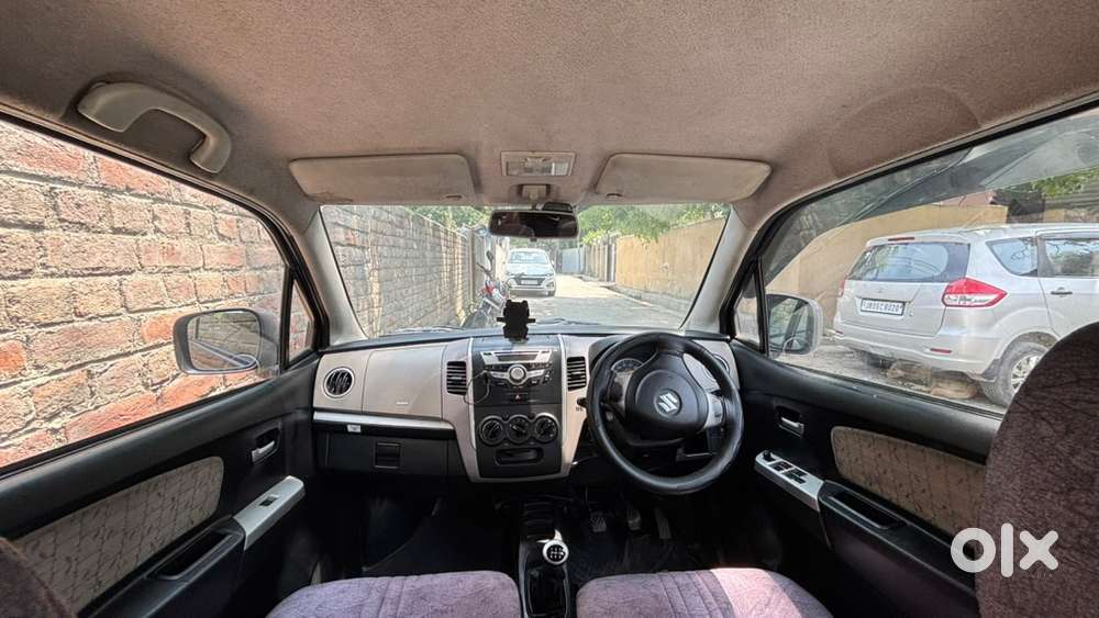 Maruti Suzuki Wagon R 1.0 - Top Model Petrol Well Maintained