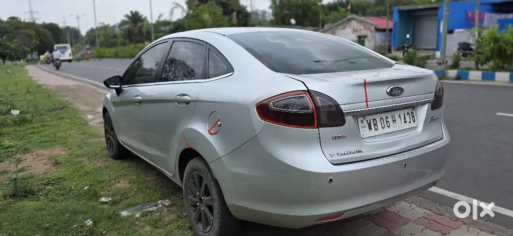 Ford Fiesta Global Taitanium Diseal 2011