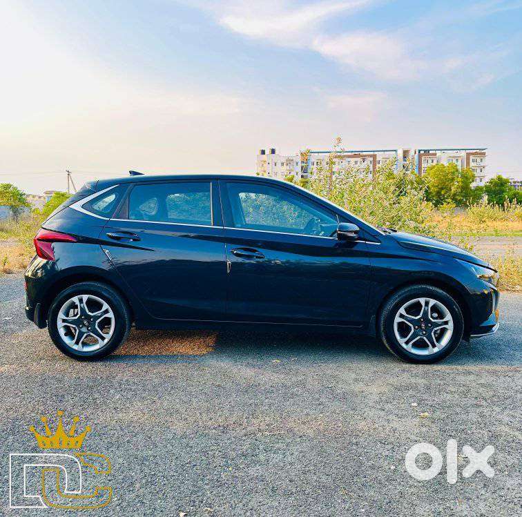 Hyundai I20 Sportz 1.2 Mt Dual Tone, 2025, Petrol
