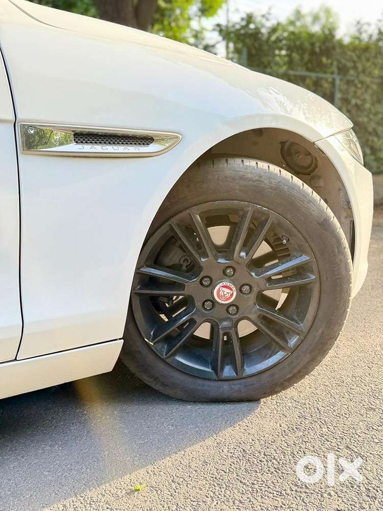 Jaguar Xe 2018