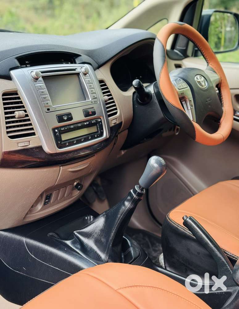 Toyota Innova 2.5 Vx 8 Str, 2015, Diesel