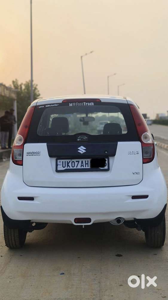 Maruti Suzuki Ritz Vxi, 2011, Petrol