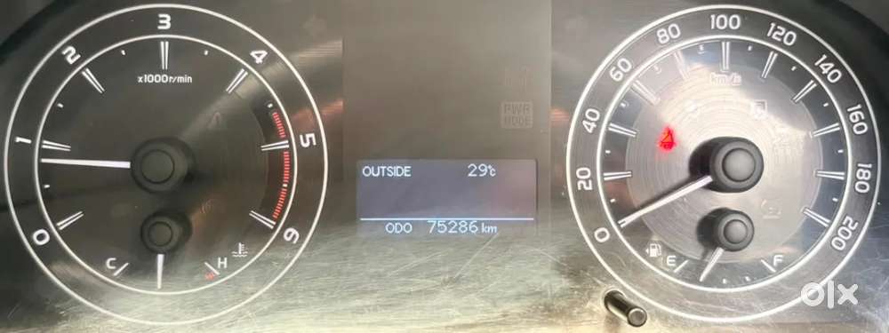 Toyota Innova Crysta [2020-ongoing] 2.4 Gx 8 Str, 2017, Diesel