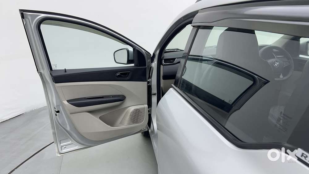 Renault Triber Rxt, 2020, Petrol