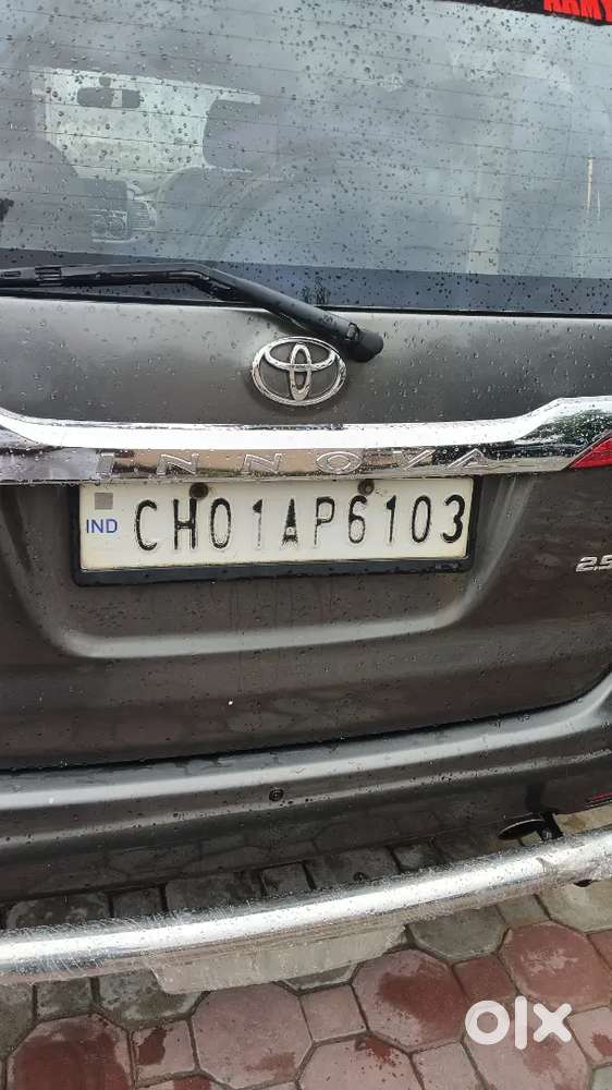 Toyota Innova 2012 Diesel 275000 Km Driven