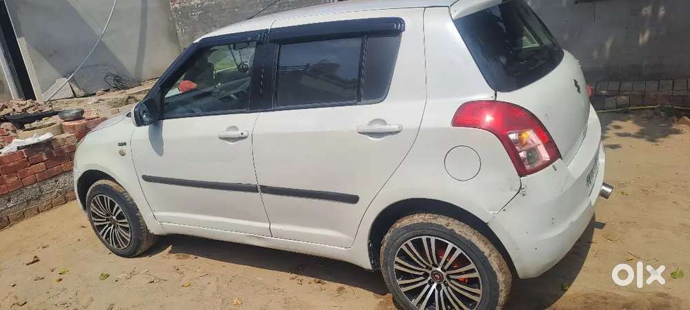 Maruti Suzuki Swift 2010
