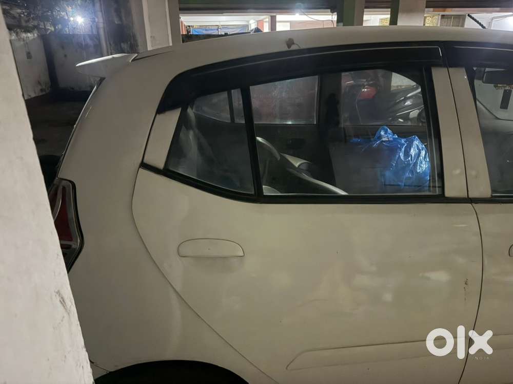 Hyundai I10 2012 Petrol 75000 Km Driven