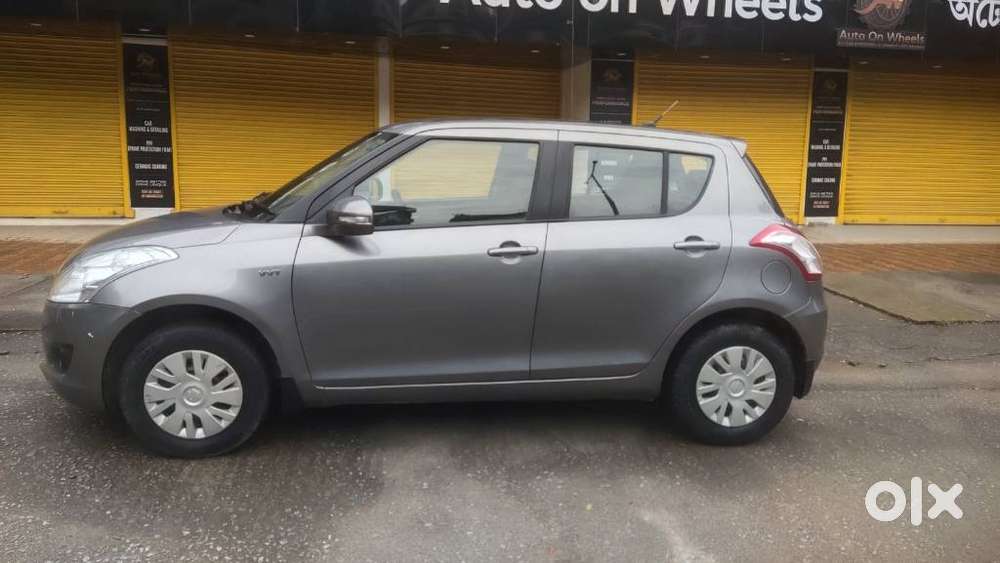 Maruti Suzuki Swift Vxi, 2012, Petrol