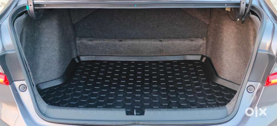 Honda City Zx Petrol Mt, 2022, Petrol