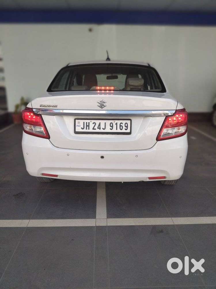 Maruti Suzuki Dzire 1.2 Zxi, 2022, Petrol
