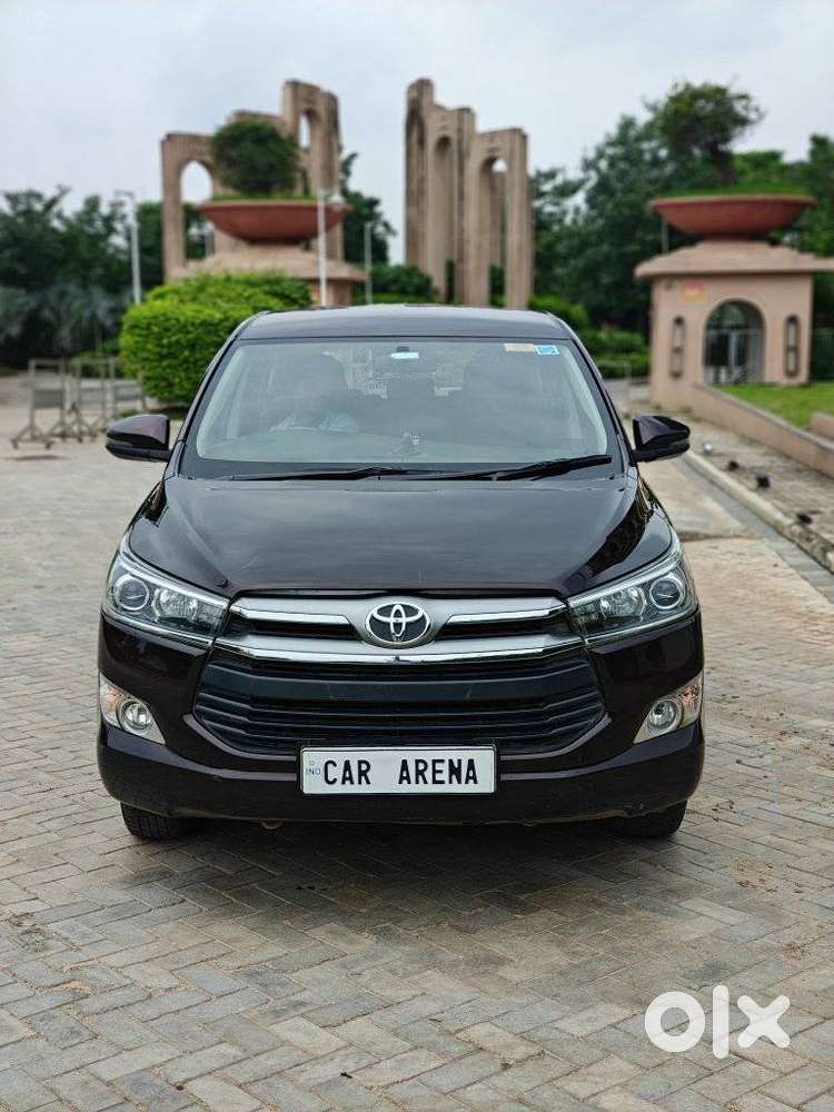 Toyota Innova Crysta Touring Sport 2.4 Mt, 2017, Diesel