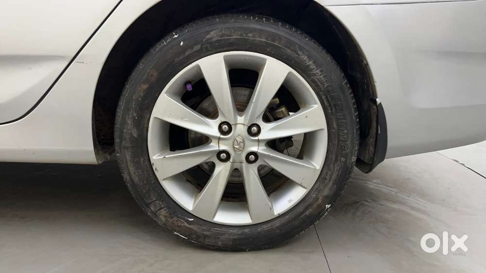 Hyundai Verna 1.6 Vtvt Sx, 2012, Petrol