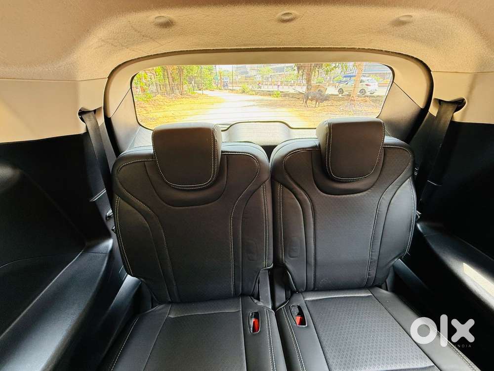 Mahindra Xuv700 2.2 Ax 3 Diesel Mt 7 Str, 2022, Diesel