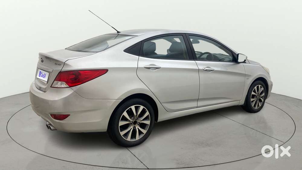Hyundai Verna Fluidic 1.6 Vtvt Sx, 2013, Petrol