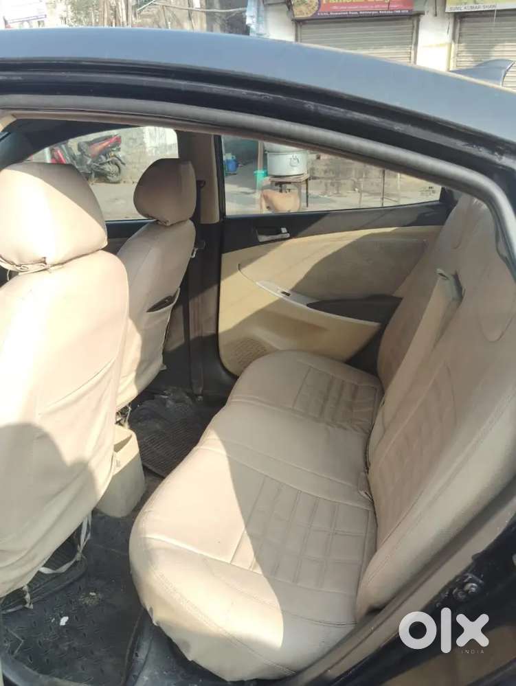 Hyundai Fluidic Verna 2012