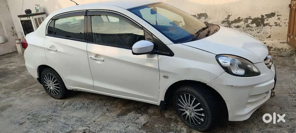 Honda Amaze 2013 Diesel Well Maintained