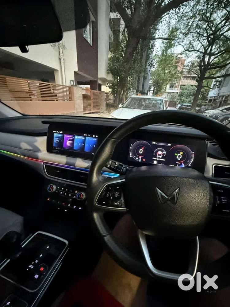 Xuv 700 Diesel Top Model Luxury Line