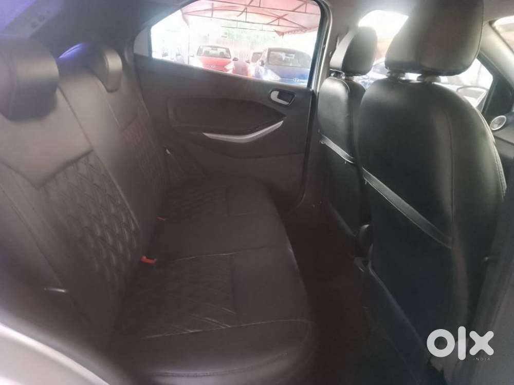 Ford Figo, 2016, Petrol