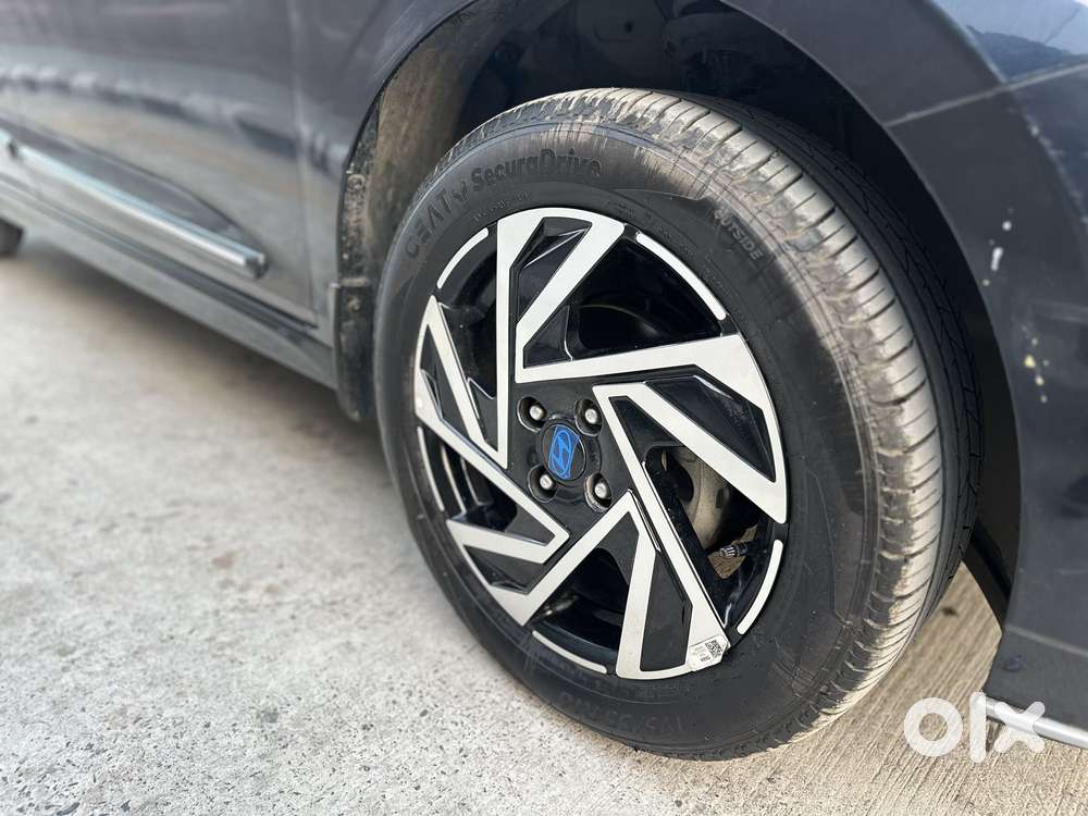 Hyundai New I20 1.2 Asta (o) Ivt, 2024, Petrol