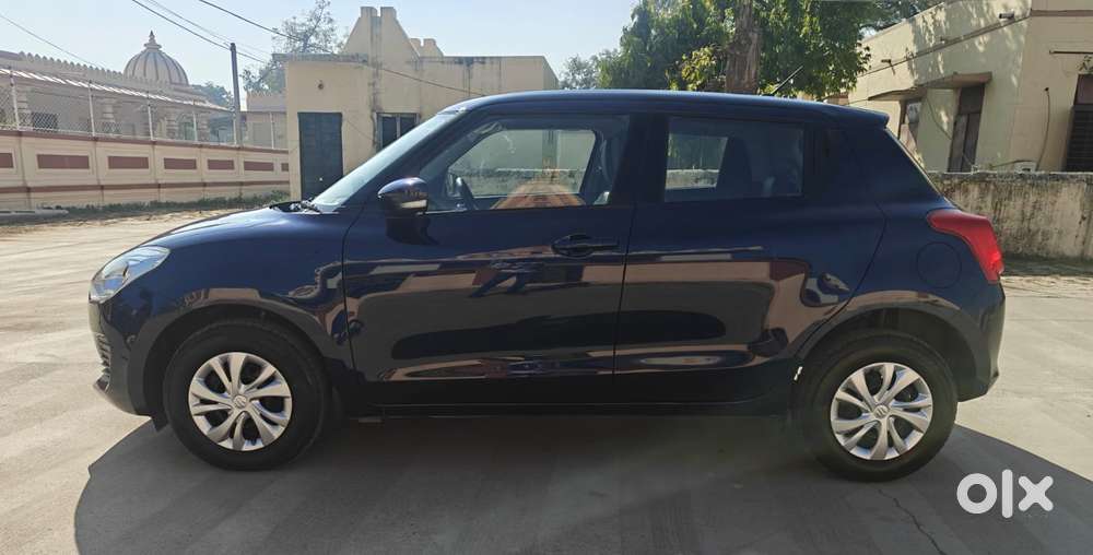 Maruti Suzuki Swift Vxi + Manual, 2023, Petrol