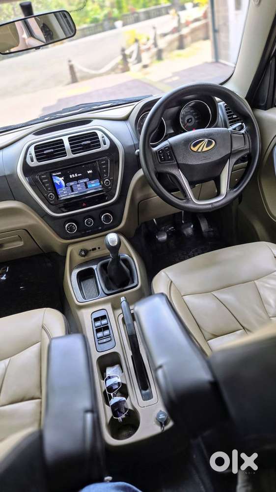Mahindra Tuv 300 T10 Dual Tone, 2019, Diesel