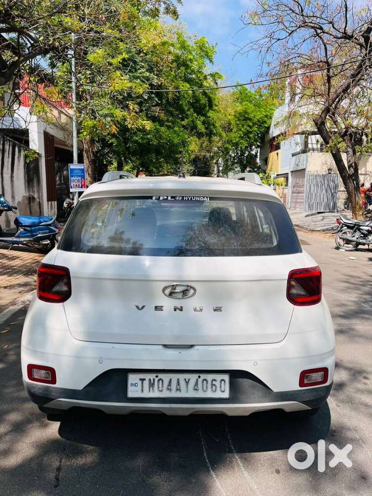 Hyundai Venue S Turbo, 2021, Petrol