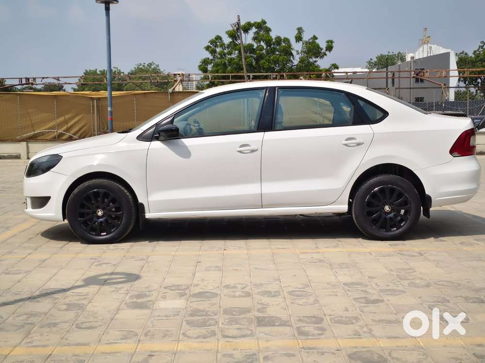 Skoda Rapid 1.5 Tdi At Ambition Plus, 2016, Diesel