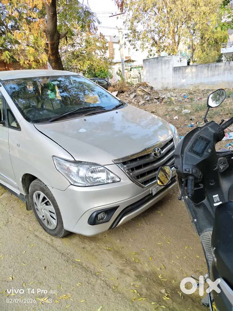 Toyota Innova 2016 Diesel 180000 Km Driven