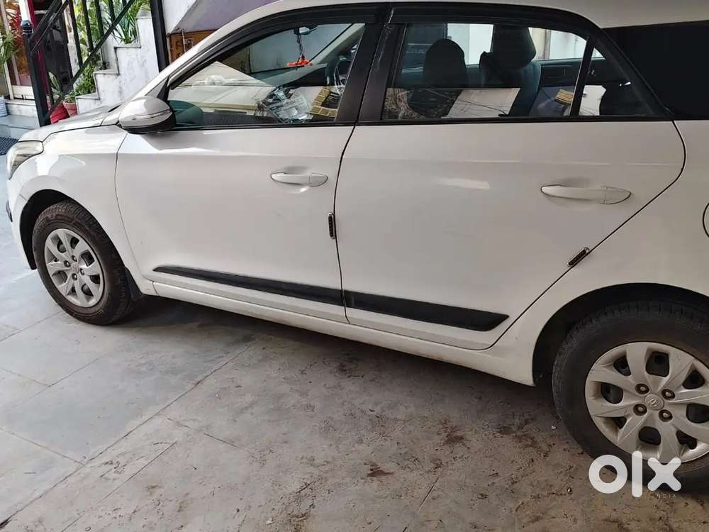 Hyundai New I20 2016 Petrol 19800 Km Driven