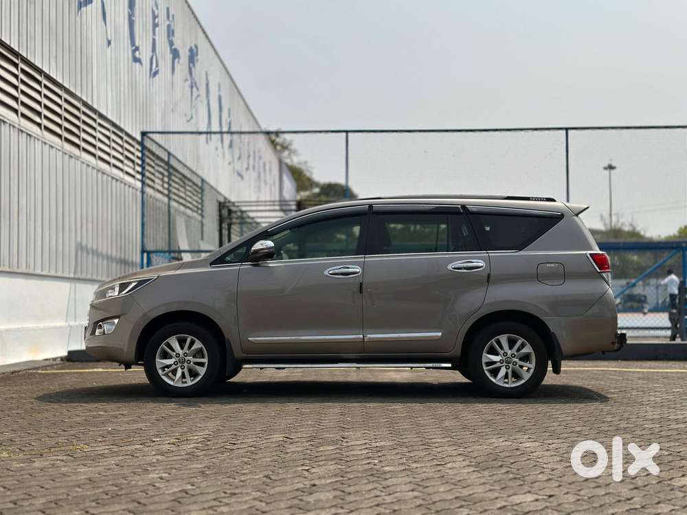 Toyota Innova Crysta