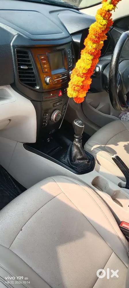 Mahindra Xuv300 2021 Diesel Well Maintained